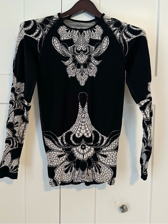 Athleta Tops - Athleta Women’s Tattoo Twist Seamless Style Top L
